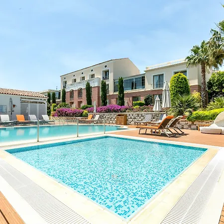 Antmare Hotel 3*